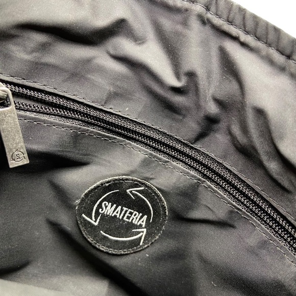 Smateria Ava Crossbody Hunter Green Vegan Sustainable Ethical 9x9 Goth - Picture 4 of 11